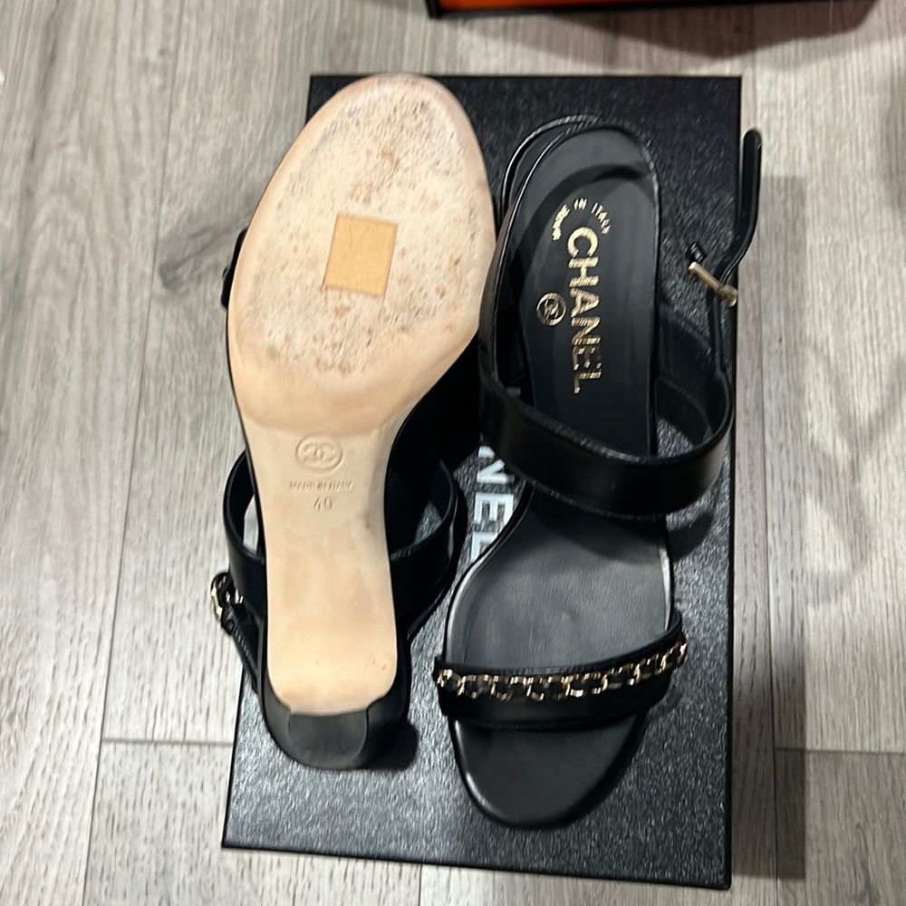 Chanel sandals - Picture 3 of 5